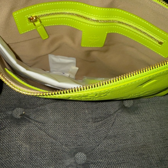 Brand new mcm crossbody/clutch/pouch - Picture 6 of 10